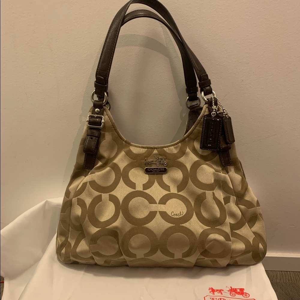 Coach Maggie D1182-17689 Madison bag - like new!